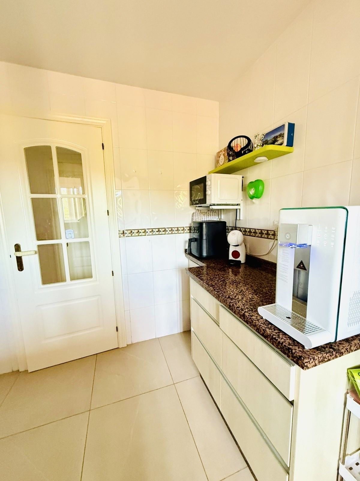 Middle Floor Apartment bilde 15