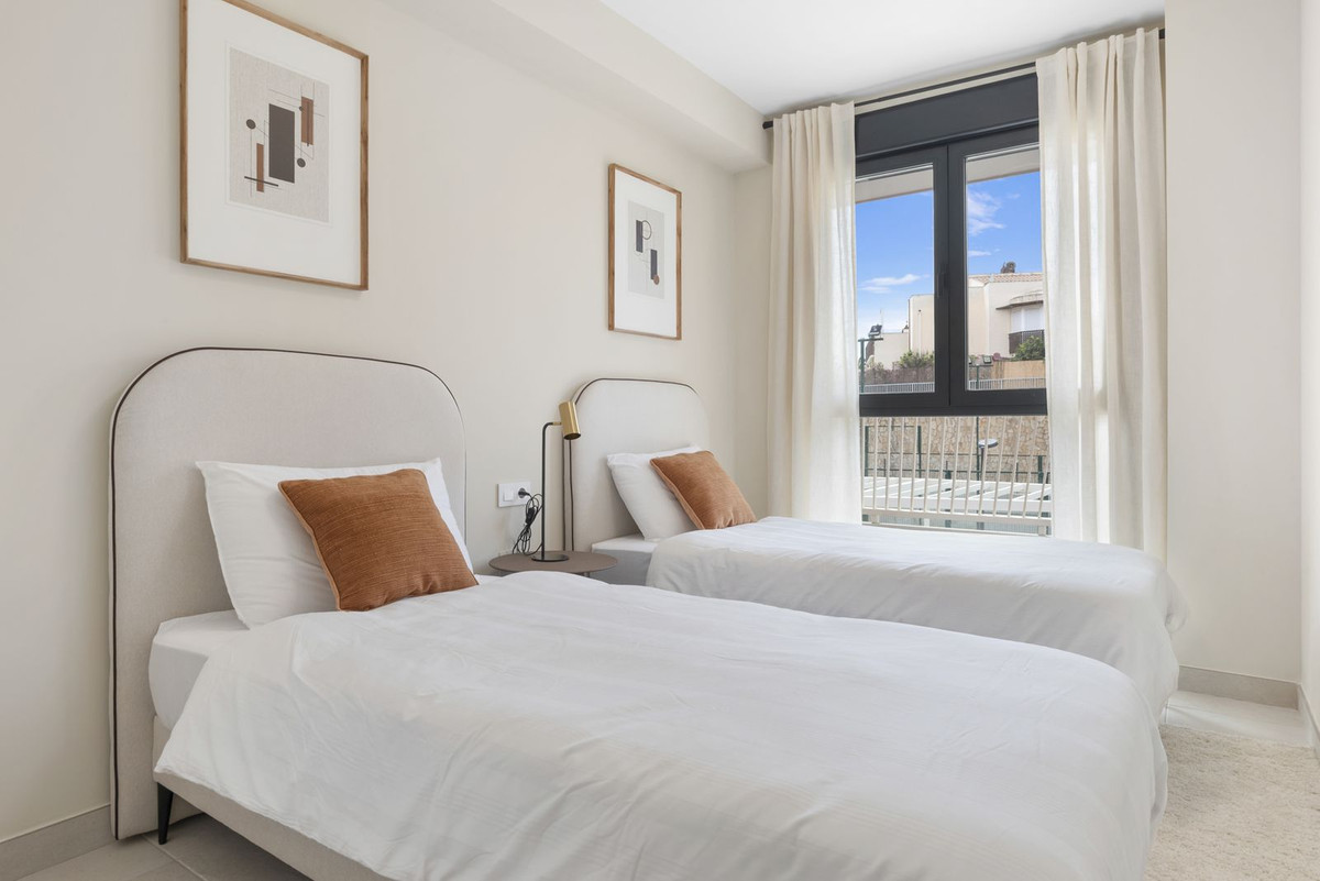 Middle Floor Apartment bilde 21
