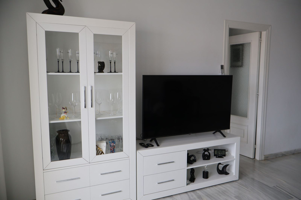 Middle Floor Apartment bilde 24