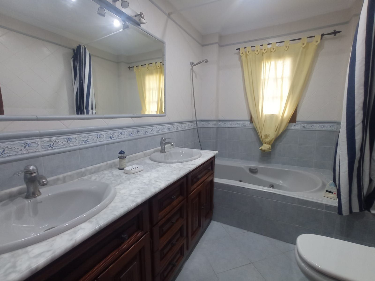 Detached Villa bilde 39