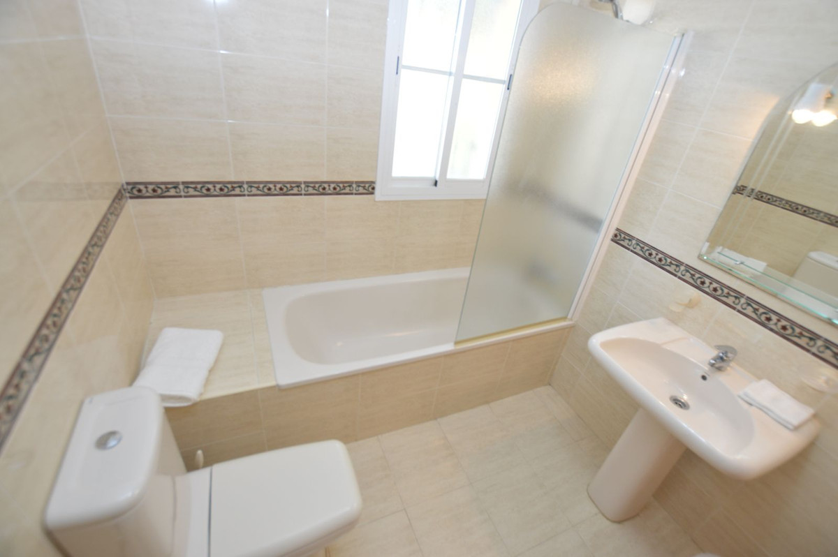 Middle Floor Apartment bilde 9