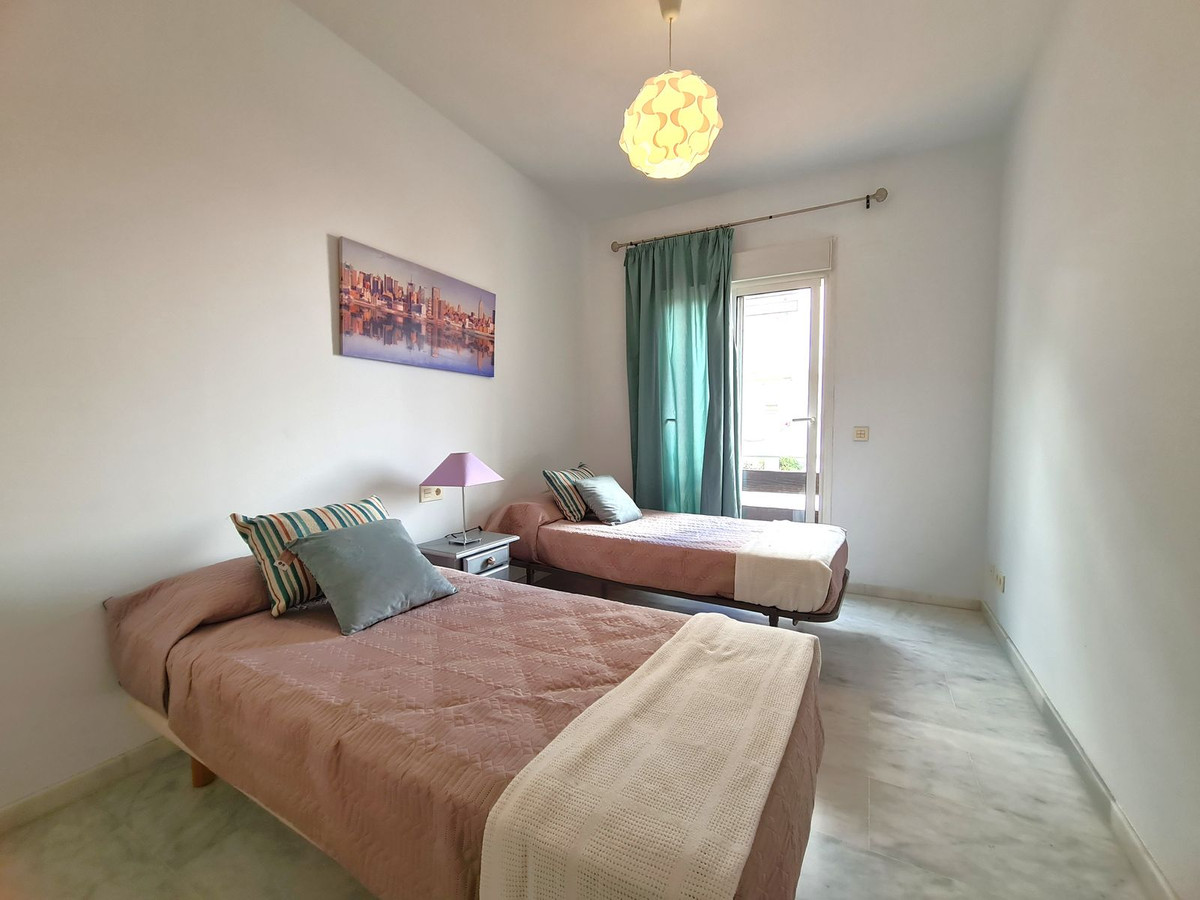 Middle Floor Apartment bilde 37