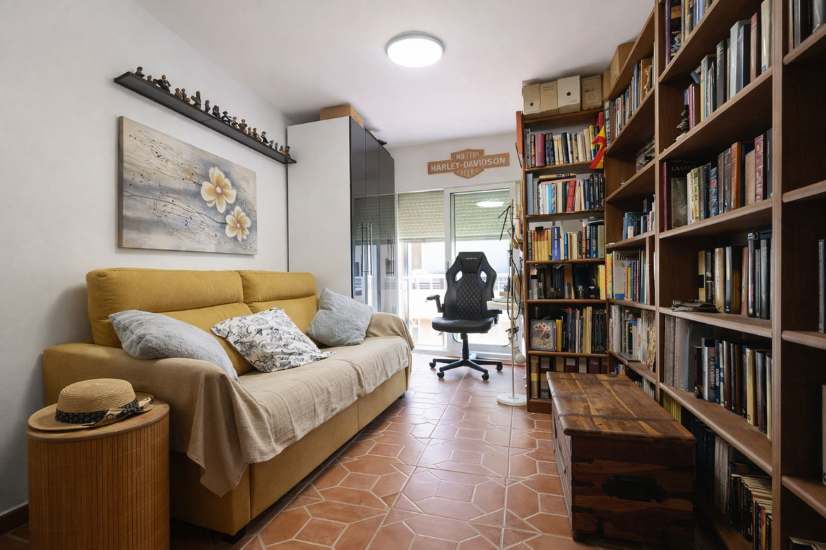 Middle Floor Apartment bilde 1