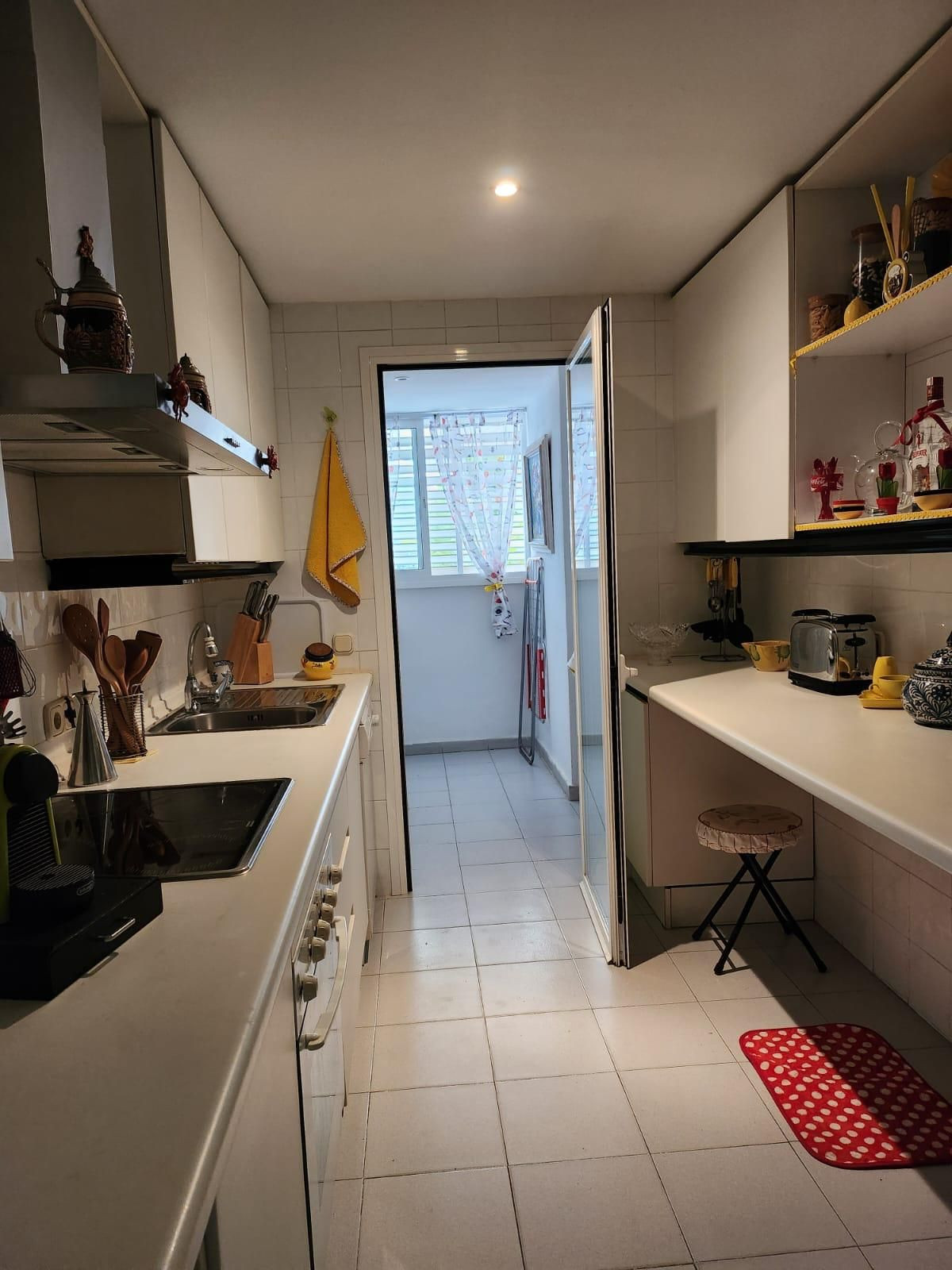 Middle Floor Apartment bilde 10