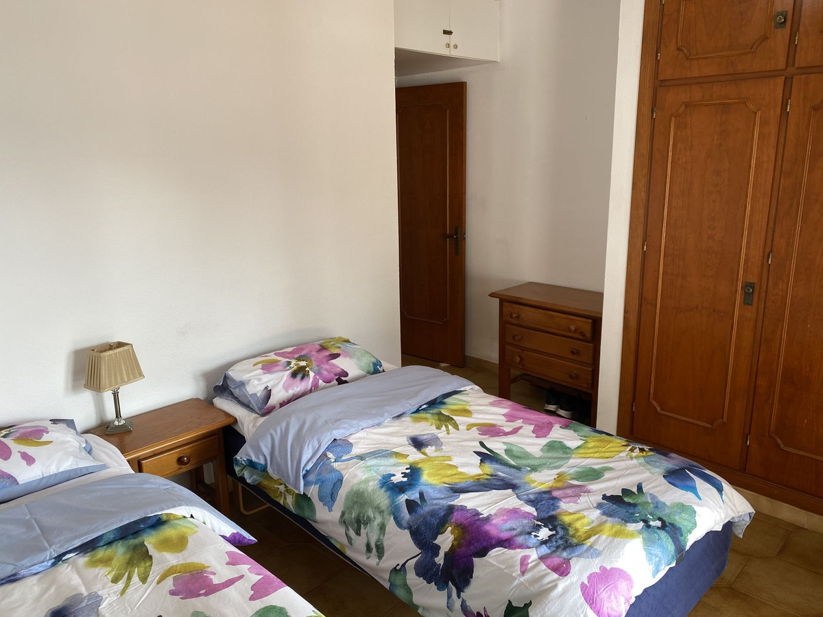 Middle Floor Apartment bilde 8
