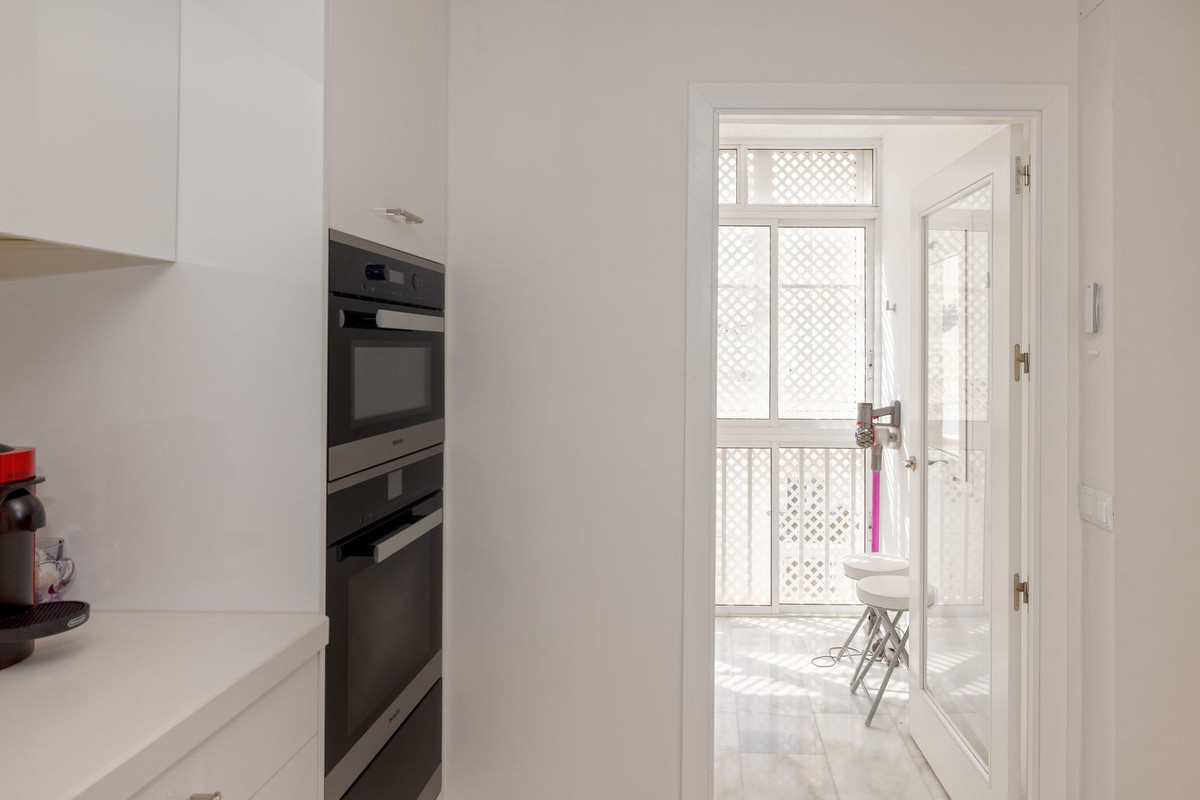 Middle Floor Apartment bilde 41