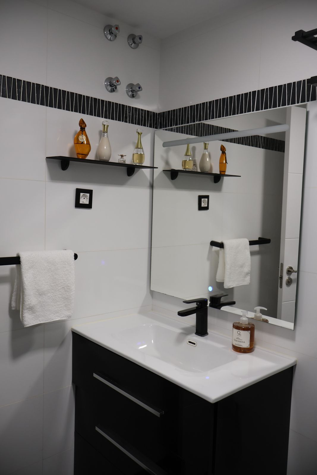 Middle Floor Apartment bilde 13