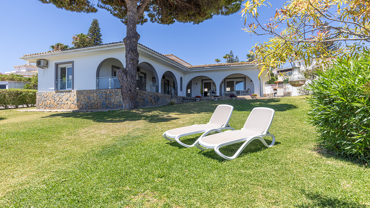 Detached Villa bilde 28