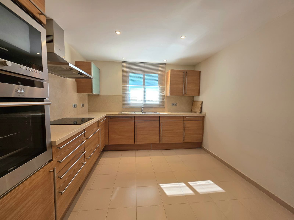 Middle Floor Apartment bilde 11