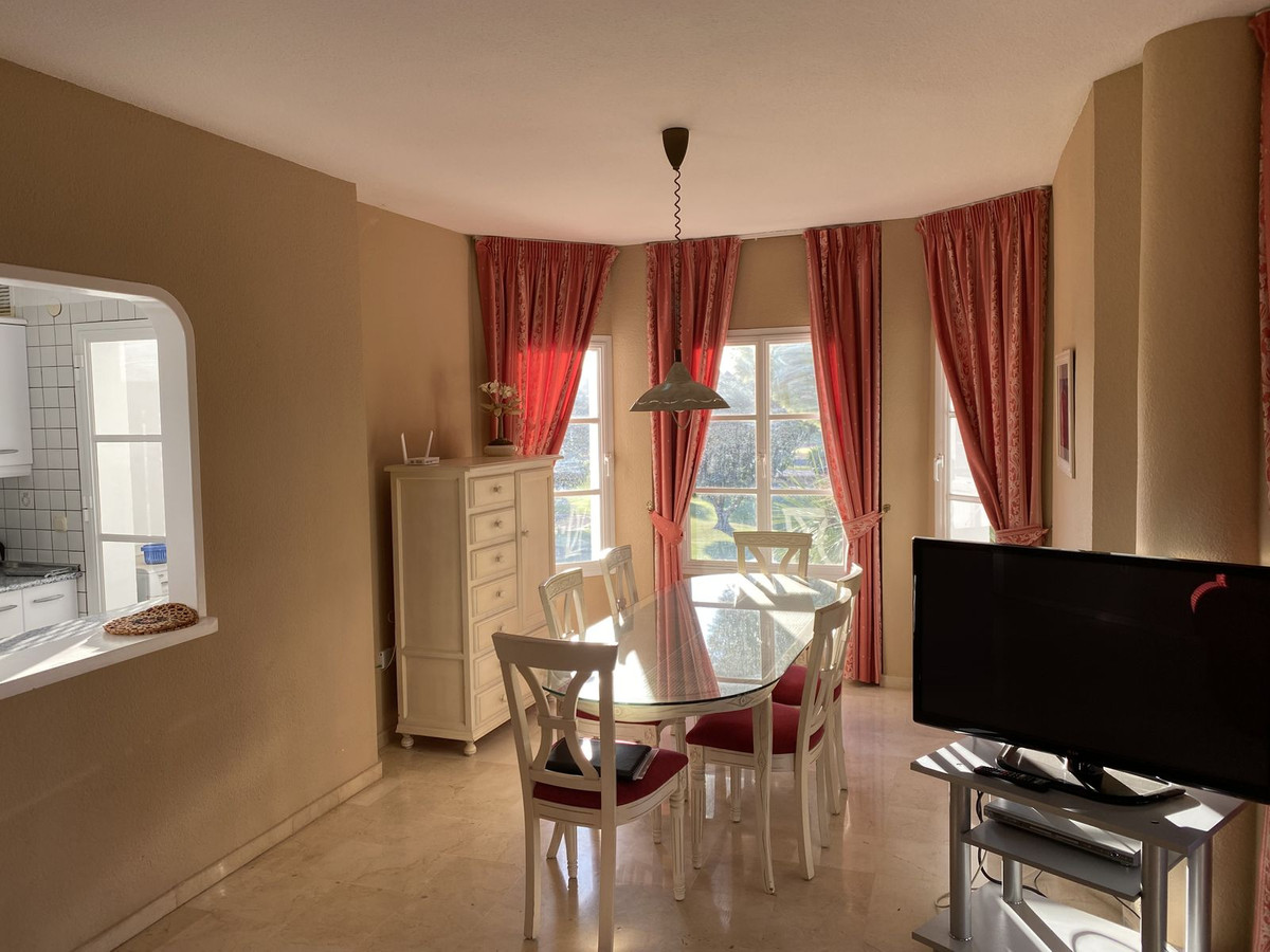 Middle Floor Apartment bilde 6
