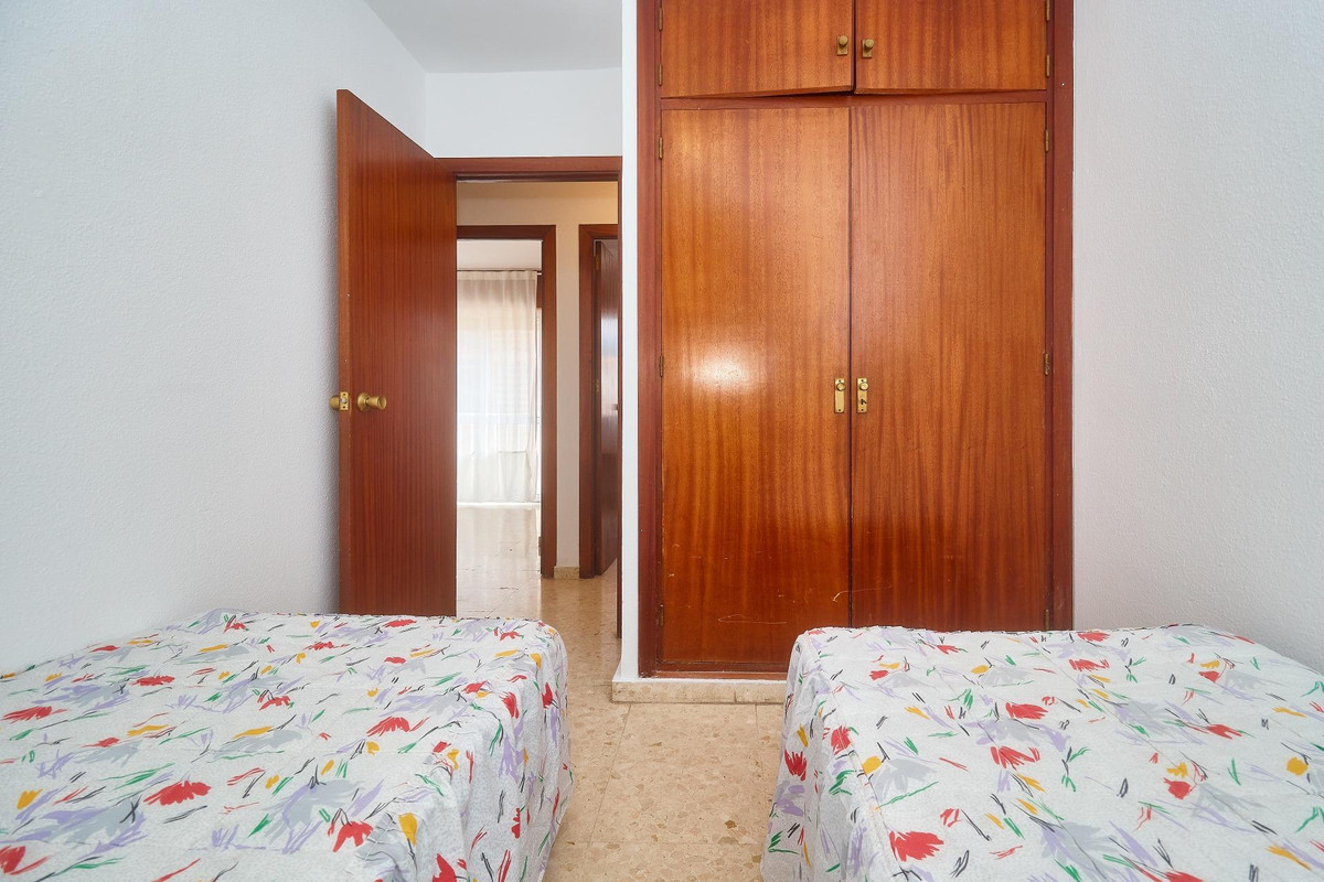 Middle Floor Apartment bilde 26