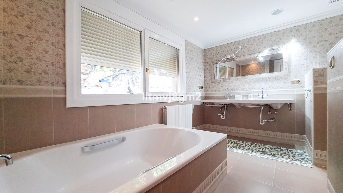Detached Villa bilde 36