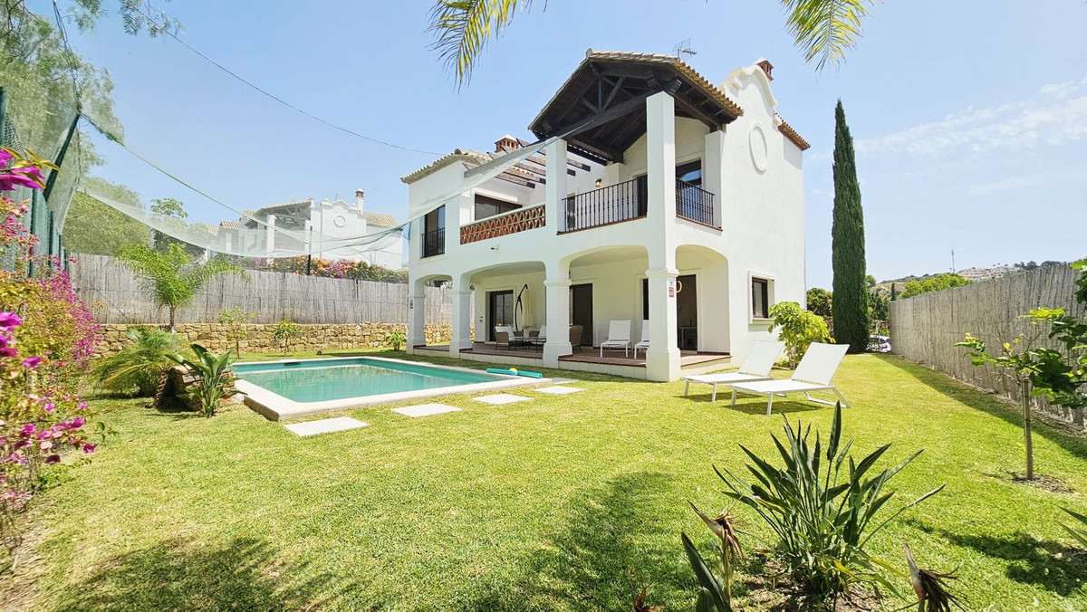 Detached Villa bilde 2