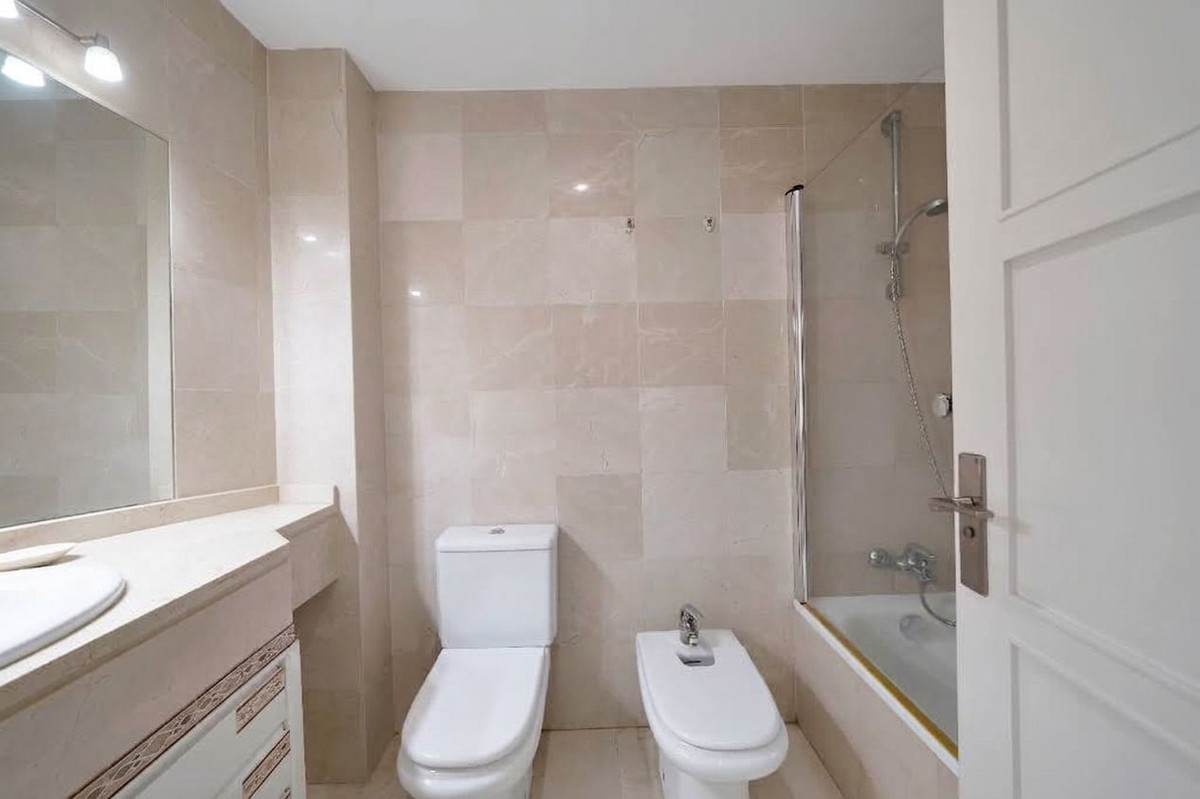 Middle Floor Apartment bilde 15