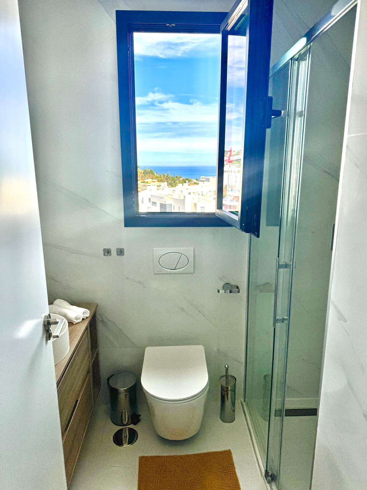 Middle Floor Apartment bilde 18