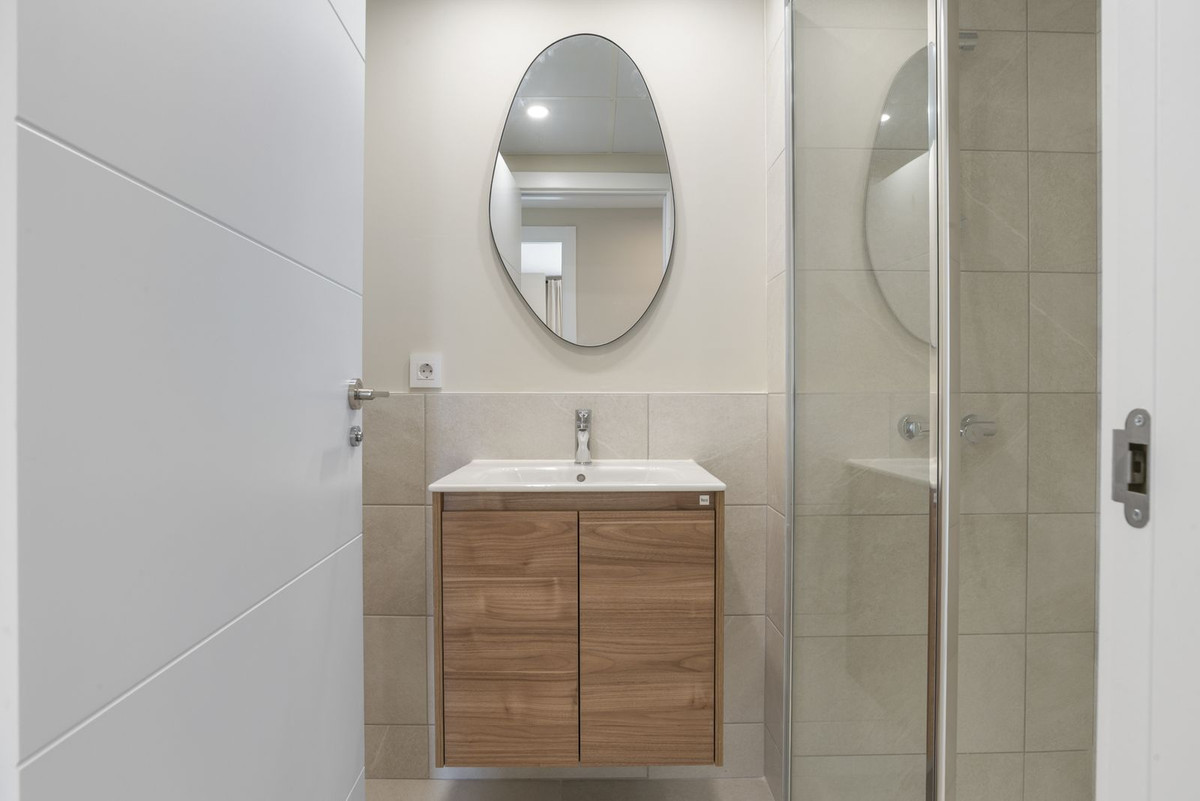 Middle Floor Apartment bilde 17