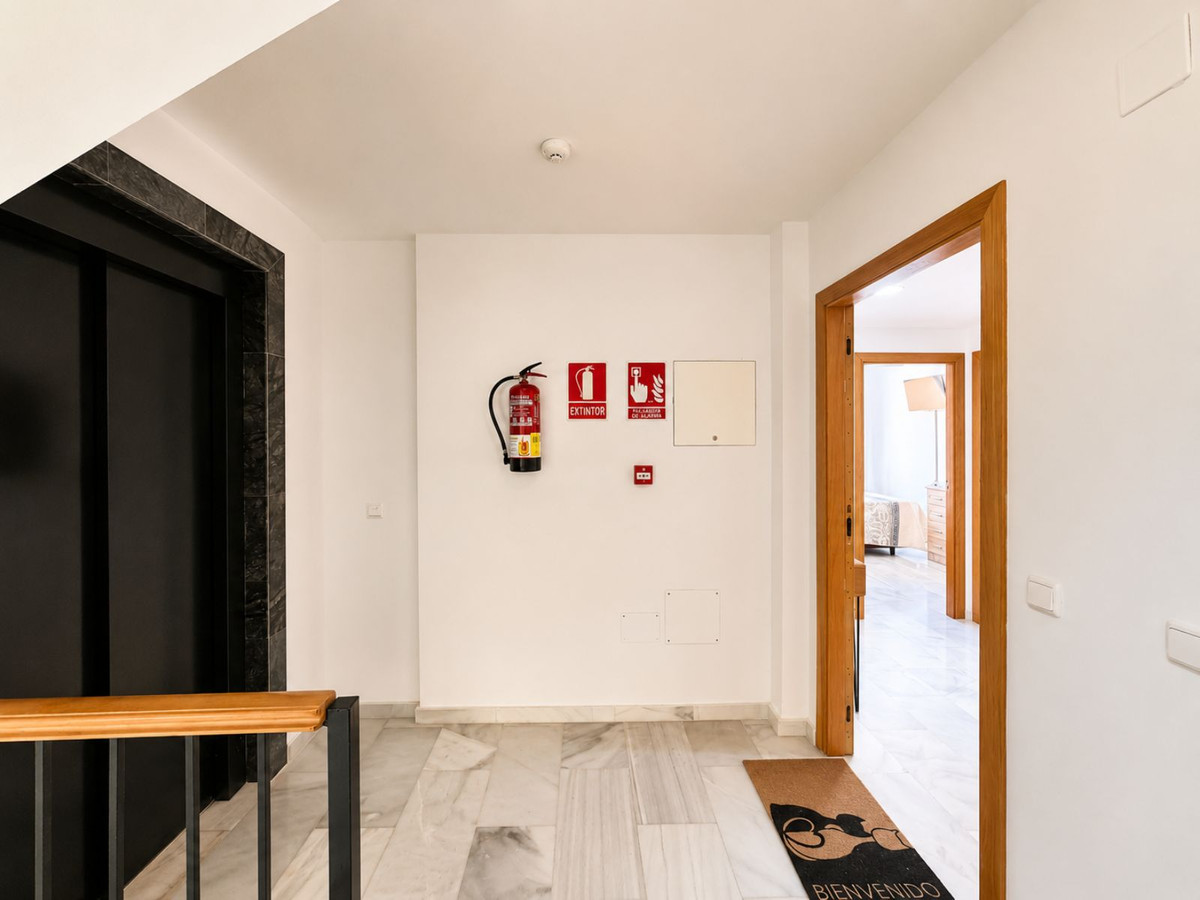 Middle Floor Apartment bilde 13