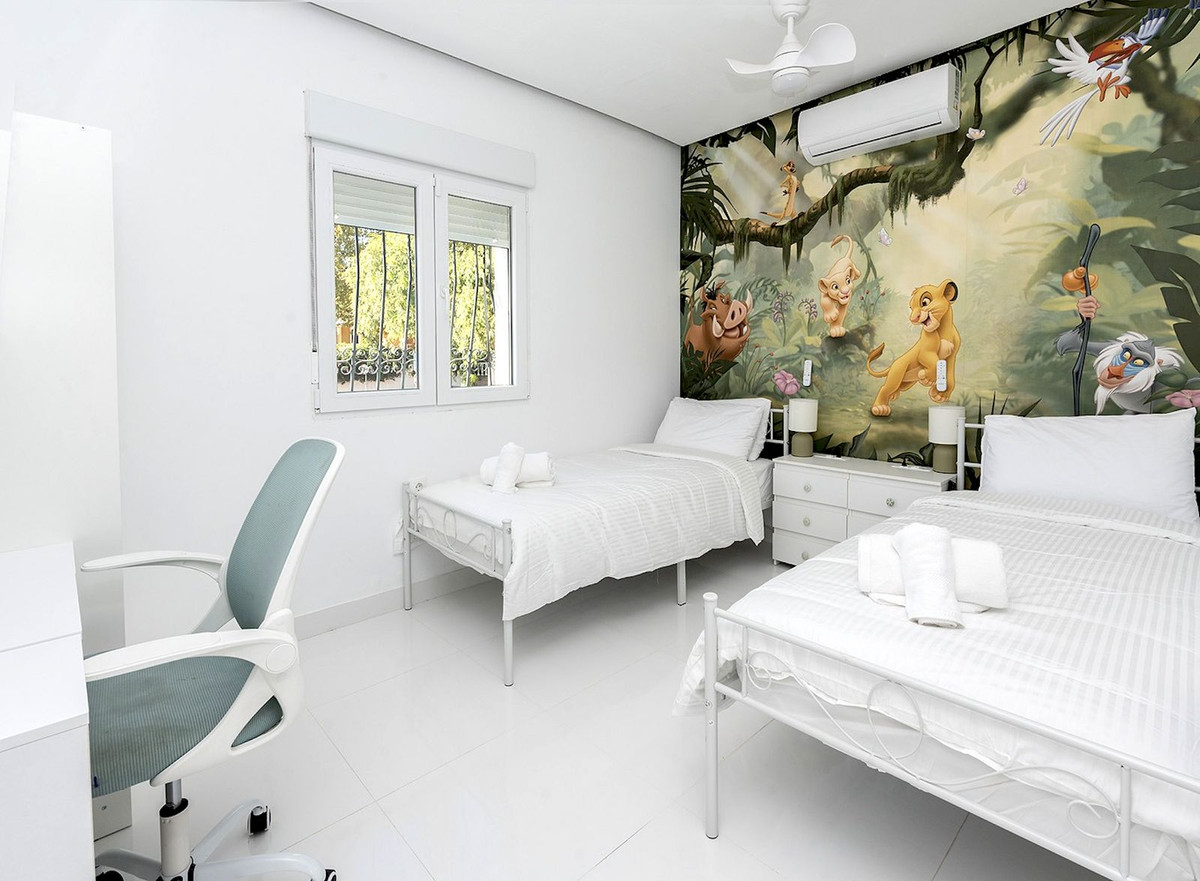 Detached Villa bilde 41