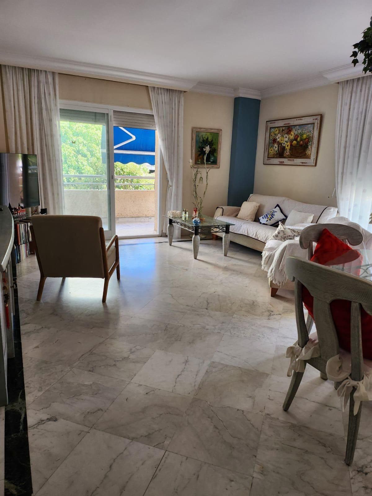 Middle Floor Apartment bilde 6