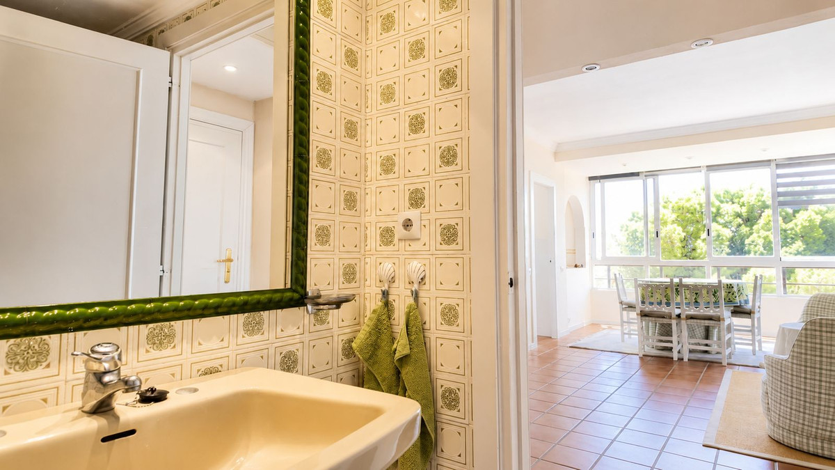 Middle Floor Apartment bilde 11