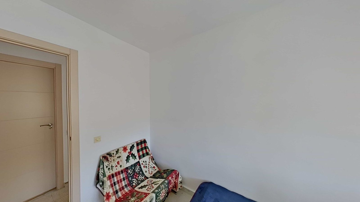 Middle Floor Apartment bilde 13