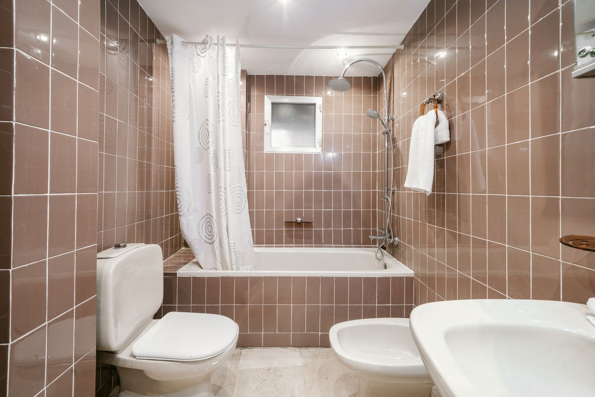 Middle Floor Apartment bilde 30