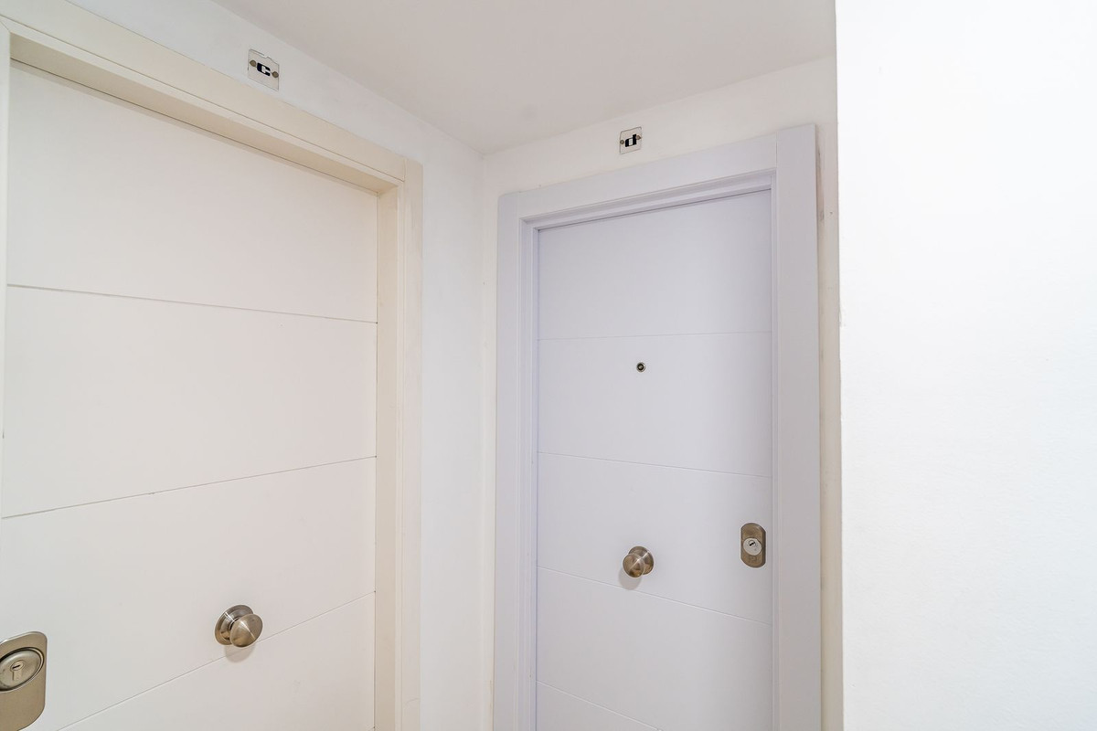 Middle Floor Apartment bilde 13