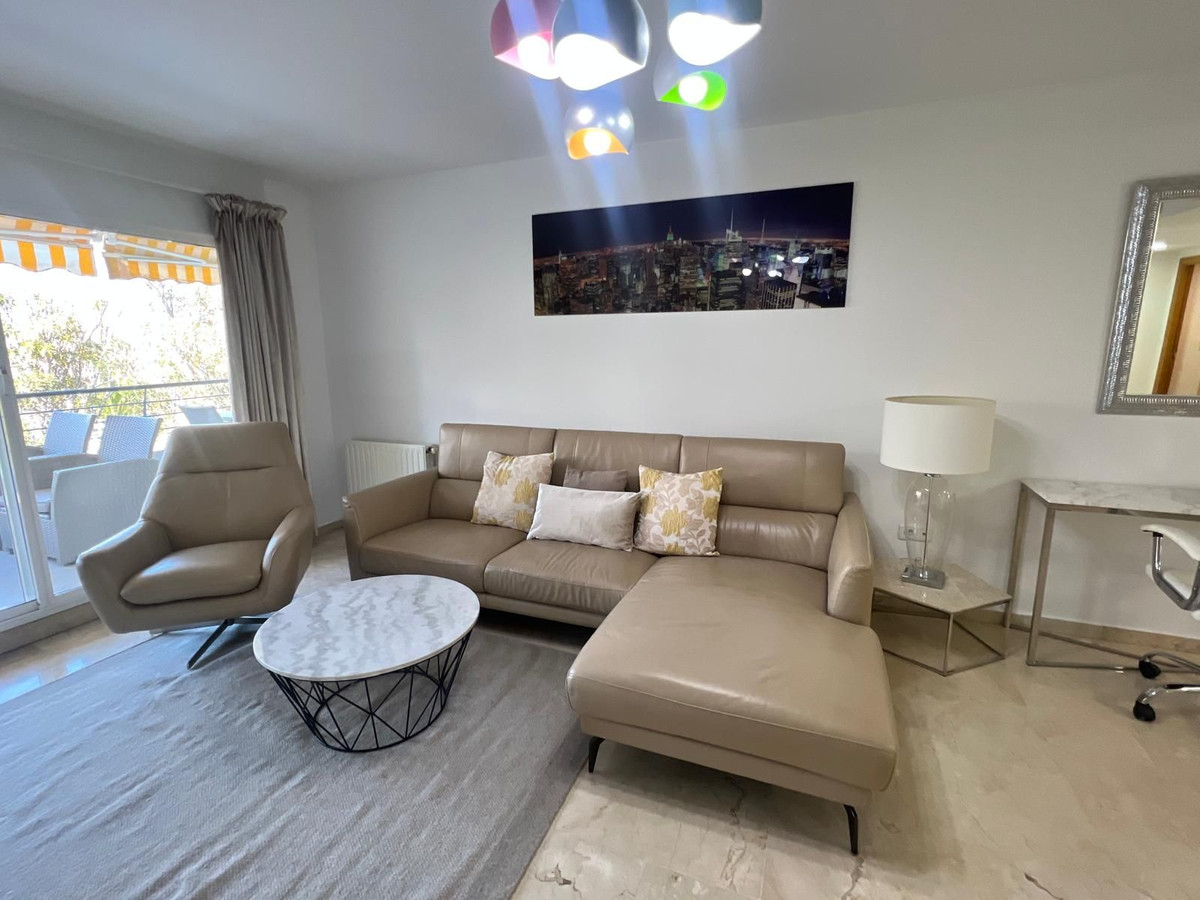 Middle Floor Apartment bilde 10