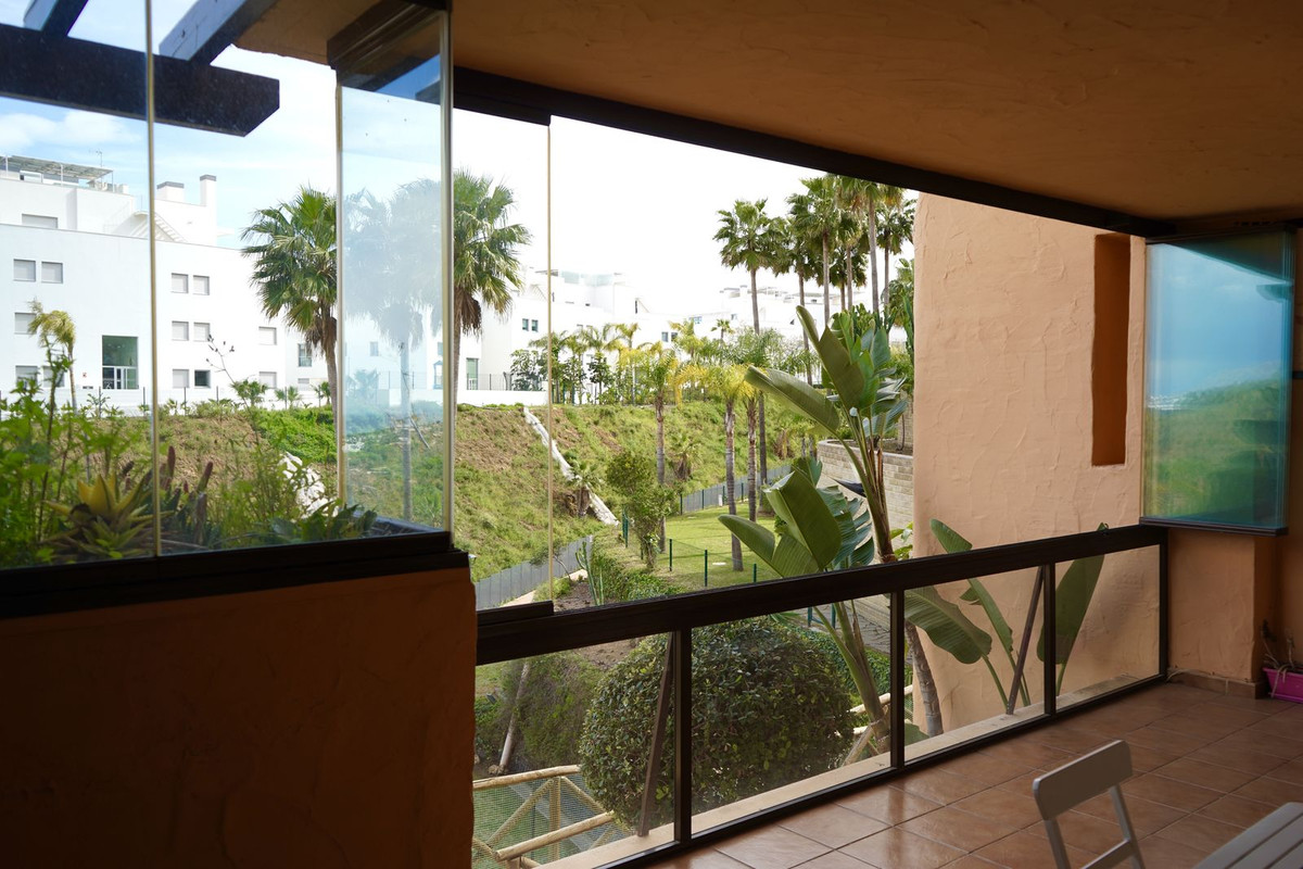 Middle Floor Apartment bilde 3