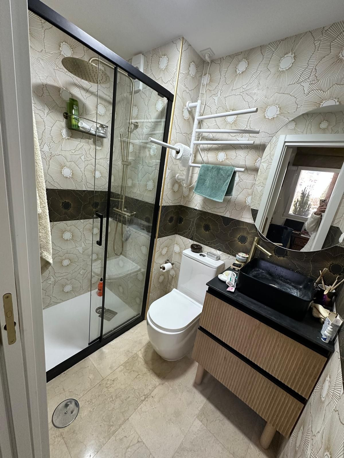 Middle Floor Apartment bilde 14