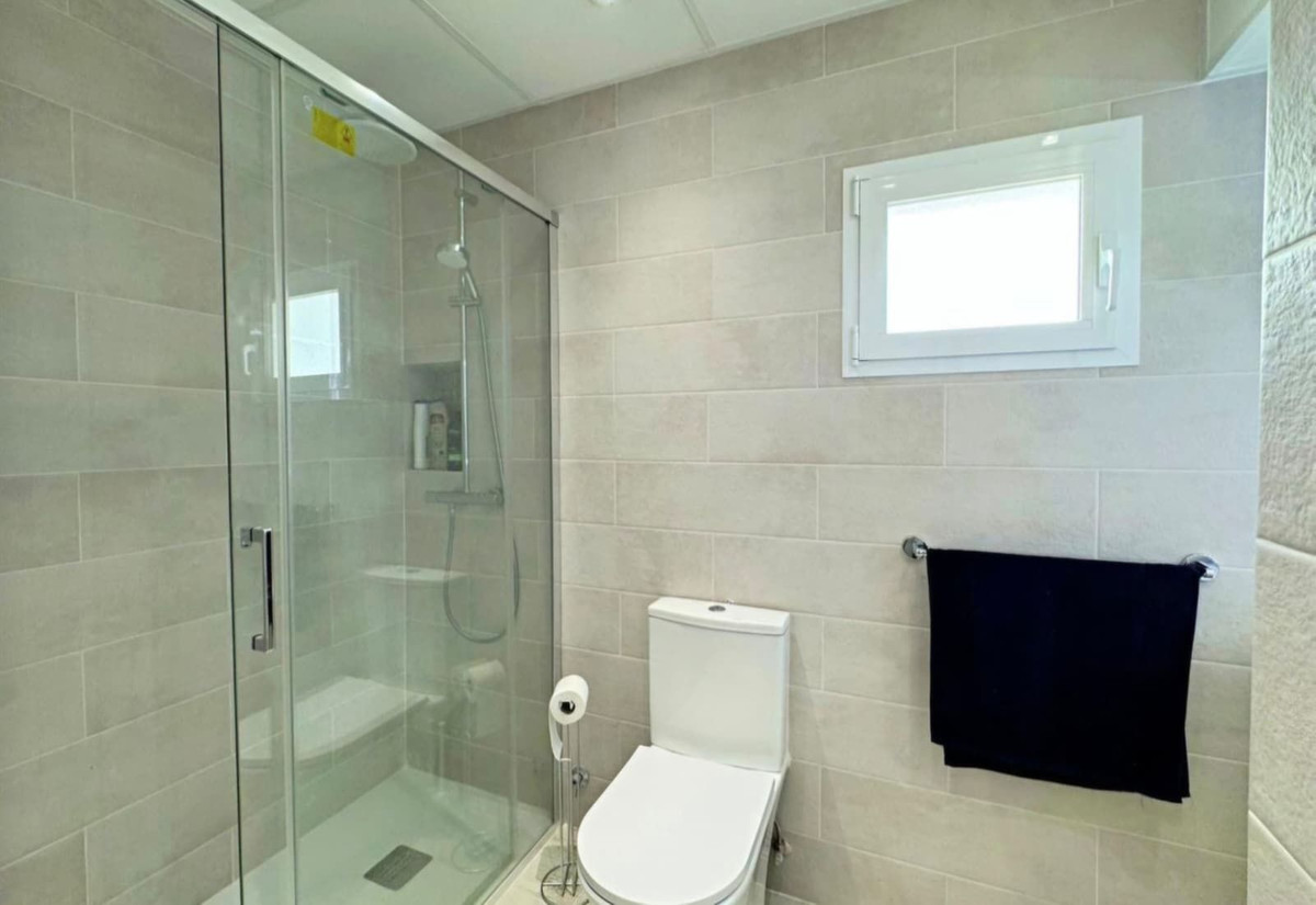 Middle Floor Apartment bilde 10