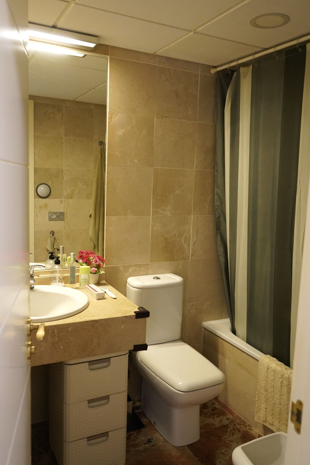 Middle Floor Apartment bilde 10