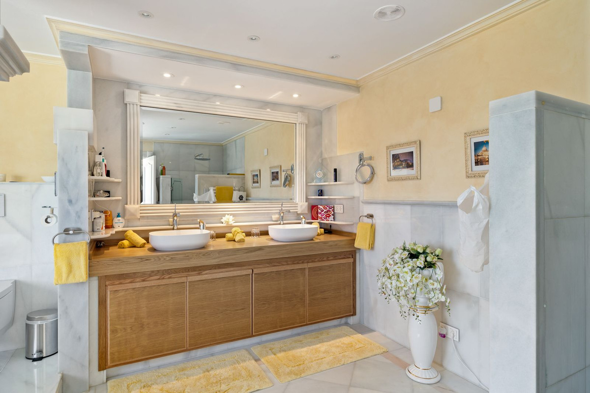 Detached Villa bilde 25