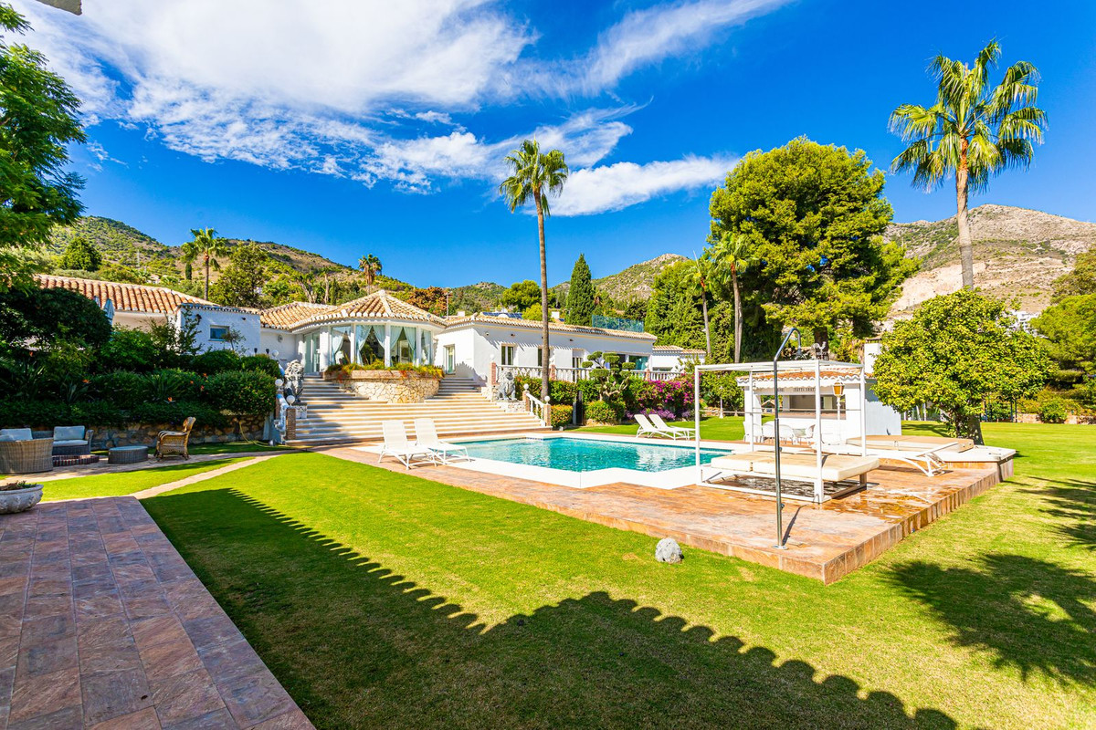 Detached Villa bilde 4