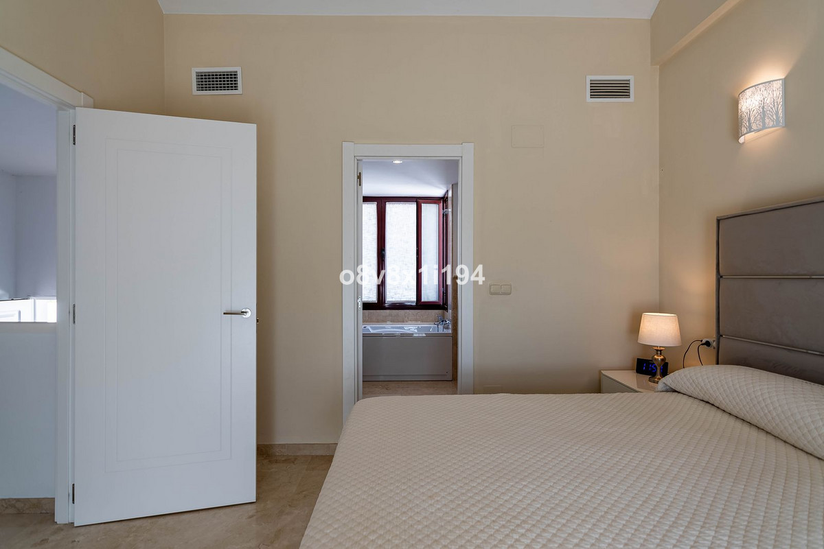 Semi-Detached House bilde 23