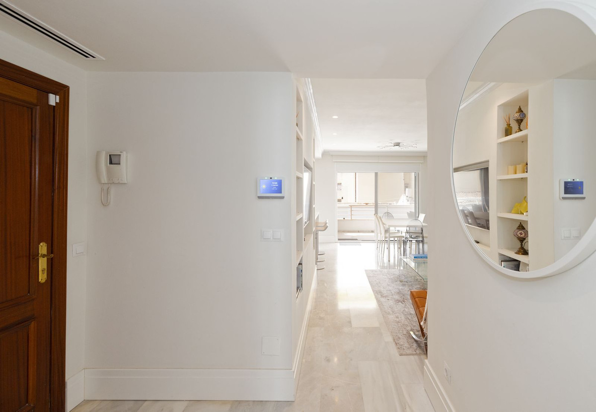 Middle Floor Apartment bilde 2