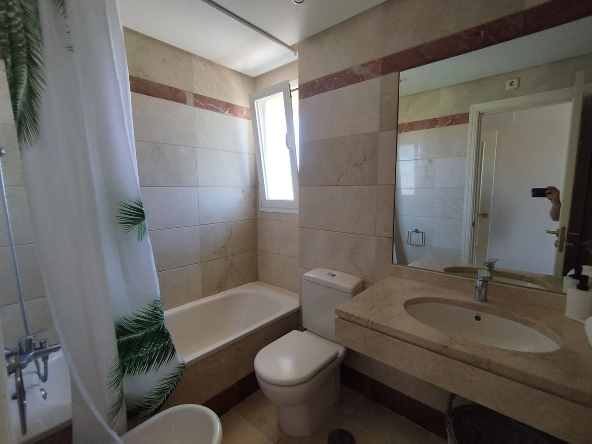 Middle Floor Apartment bilde 18